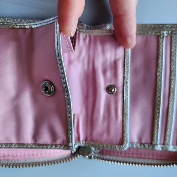 Coach Poppy Irridescent Shimmer Leather Square Zipper Wallet - Picture 6 of 9